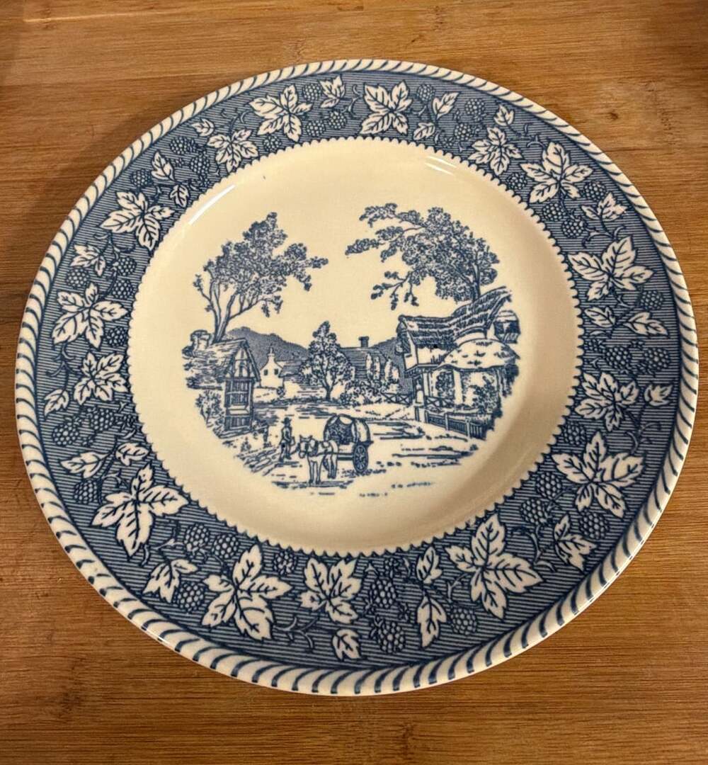 1970s Homer Laughlin China Company Shakespeare's Country Blue Dinner Plates- Set